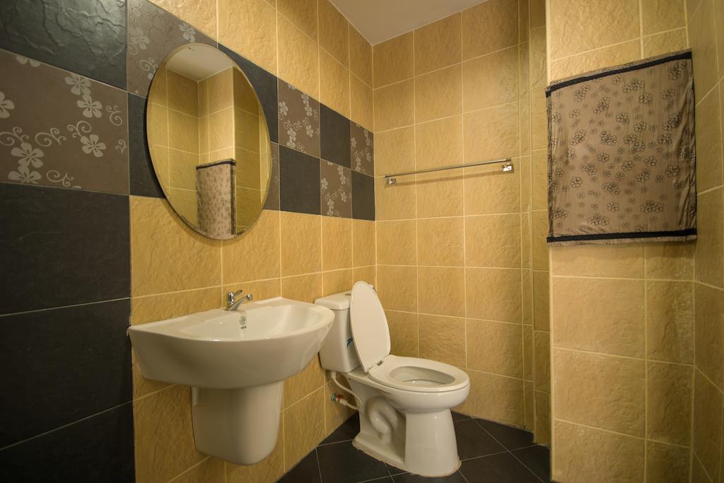 The Corner Hotel (Adults Only) Chiang Rai Kamer foto