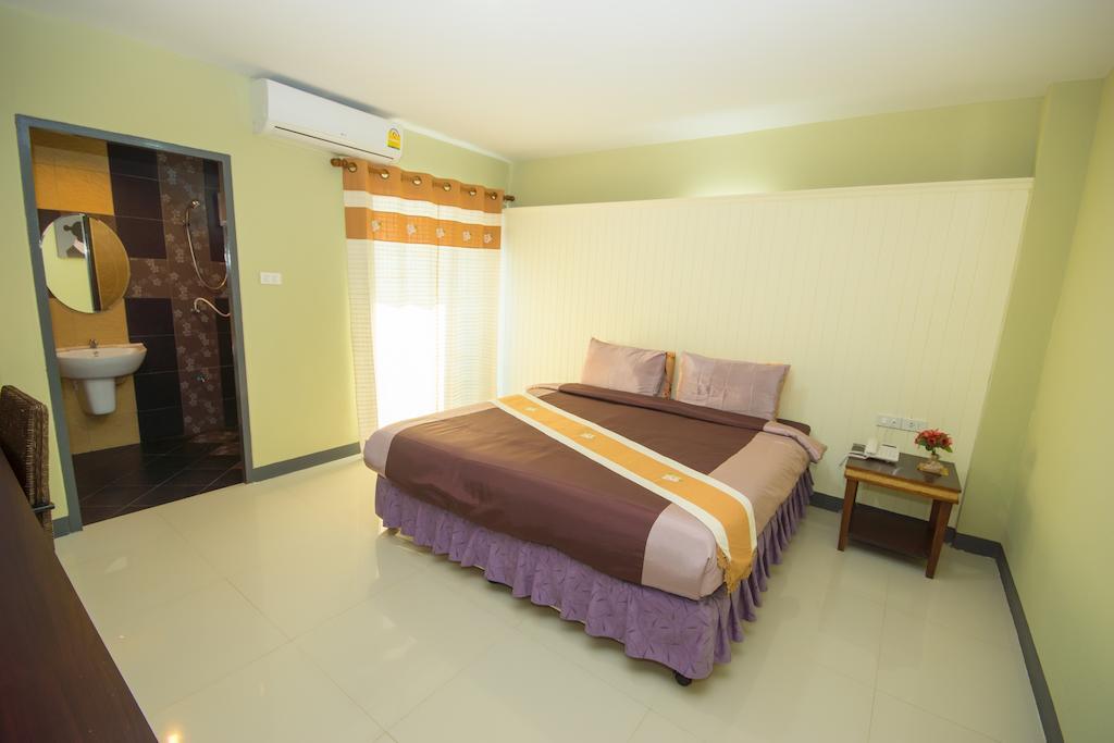 The Corner Hotel (Adults Only) Chiang Rai Buitenkant foto