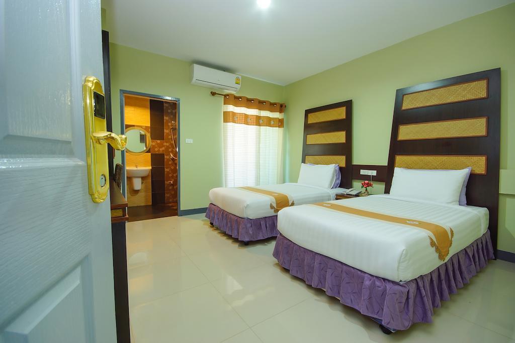 The Corner Hotel (Adults Only) Chiang Rai Buitenkant foto